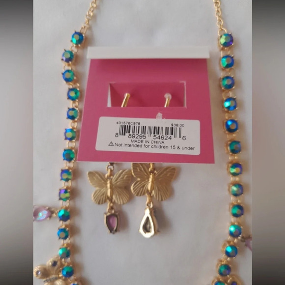BETSEY JOHNSON ‘Buggin Out’ Butterfly Charm Necklace &. Matching Earrings NWT - Picture 11 of 13